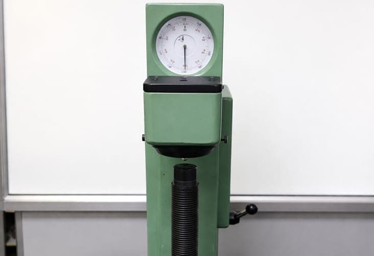 Rockwell Hardness Tester